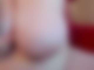 Live cam show with KellyPerfect - Tittyfuck on Camsoda
