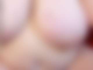Live cam show with KellyPerfect - Tittyfuck on Dare Cams