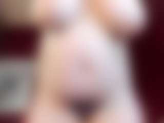Live cam show with KellyPerfect - Smoke on Camsoda Late Night