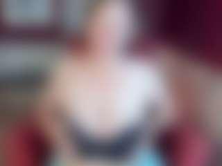 Live cam show with KellyPerfect - Tittyfuck on madthumbs