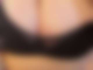 Live cam show with KellyPerfect - Fetish Brown Hair on Camsoda