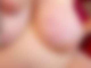 Live cam show with KellyPerfect - Spy Granny on Camsoda
