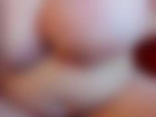 Live cam show with KellyPerfect - Tittyfuck on sexylive.show