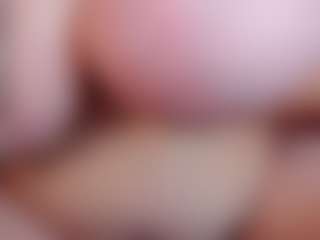 Live cam show with KellyPerfect - Tittyfuck on Camsoda