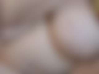 Live cam show with KellyPerfect - Spy on Sweet Sext