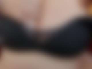 Live cam show with KellyPerfect - Hairy Pussy MILF on StripNow