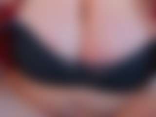 Live cam show with KellyPerfect - Spy on livesuperchat.net