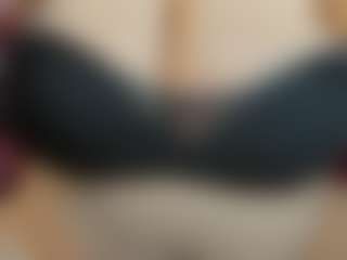 Live cam show with KellyPerfect - Public Mature on Fling VIP Chat
