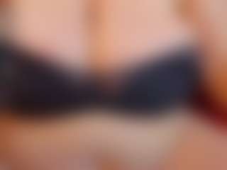 Live cam show with KellyPerfect - Spy on SinfulBabes