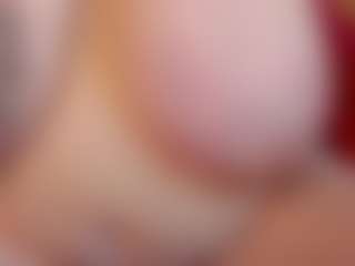 Live cam show with KellyPerfect - Full Nudity on Camsoda