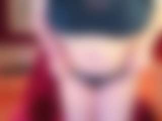 Live cam show with KellyPerfect - Public Mature on alttransgirls
