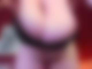 Live cam show with KellyPerfect - Tittyfuck on makecum.org