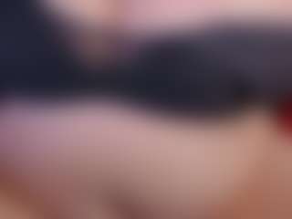 Live cam show with KellyPerfect - Hairy Pussy Brown Hair on TastyBlacksLive