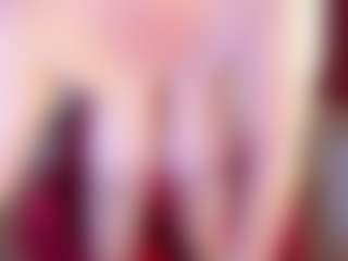 Live cam show with KellyPerfect - Mature on Camsoda
