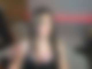Live cam show with KylieMellow - Femdom on alttransgirls