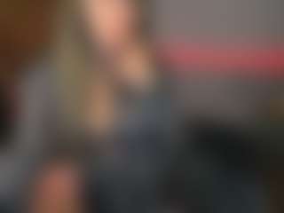 KylieMellow's Live Sex Cam Show