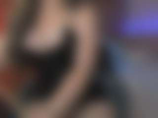 Live cam show with KylieMellow - Highheels on SinfulBabes
