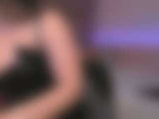 Live cam show with KylieMellow - Femdom on Hubzter Live