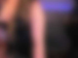 Live cam show with KylieMellow - Student on Camsoda