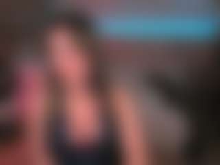Live cam show with KylieMellow - Mistress on AdultVida.com