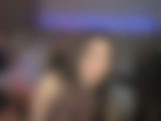 KylieMellow's Live Sex Cam Show