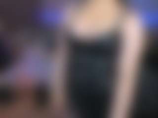 Live cam show with KylieMellow - Strapon on CamwithHer