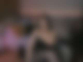Live cam show with KylieMellow - Submissive on Soda Cam