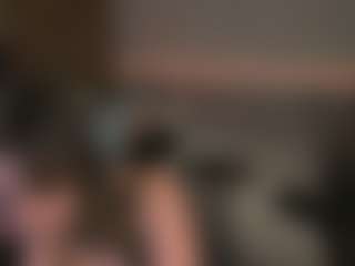 Live cam show with KylieMellow - Strapon on Adult Interactions