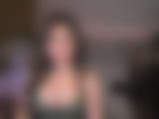 Live cam show with KylieMellow - Highheels on CamSodaAdn