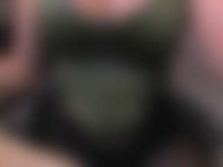 Live cam show with KylieMellow - Cuckold on Dolls Live