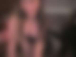 Live cam show with KylieMellow - Findomme on Camming Site