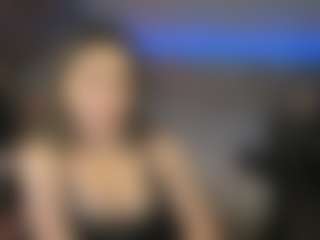 Live cam show with KylieMellow - Highheels on Dare Cams