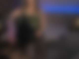 Live cam show with KylieMellow - Strapon on Soda Cam