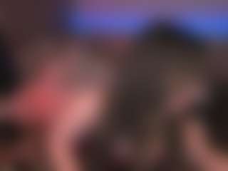Live cam show with KylieMellow - Cuckold on Fit Hotties