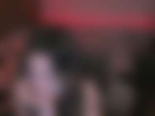 Live cam show with KylieMellow - Submissive on CamwithHer
