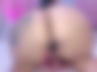 MelanyShayk's Live Sex Cam Show