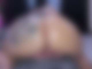 MelanyShayk's Live Sex Cam Show