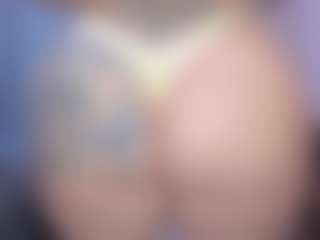 MelanyShayk's Live Sex Cam Show