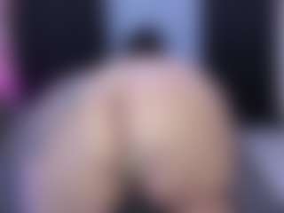 MelanyShayk's Live Sex Cam Show