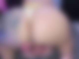 MelanyShayk's Live Sex Cam Show