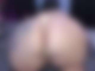 MelanyShayk's Live Sex Cam Show