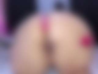 MelanyShayk's Live Sex Cam Show