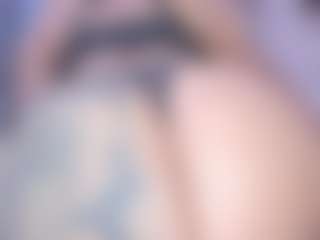 MelanyShayk's Live Sex Cam Show