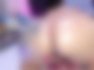 Live cam show with MelanyShayk - Public Latina on dropp.cam | colombia