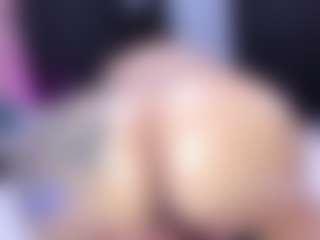 MelanyShayk's Live Sex Cam Show