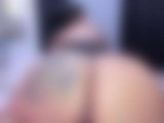MelanyShayk's Live Sex Cam Show