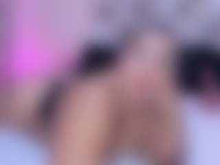 MelanyShayk's Live Sex Cam Show