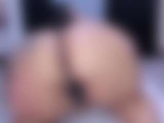MelanyShayk's Live Sex Cam Show