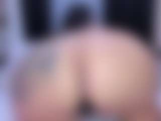 MelanyShayk's Live Sex Cam Show