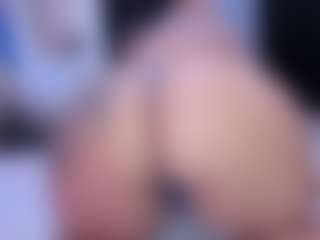 MelanyShayk's Live Sex Cam Show